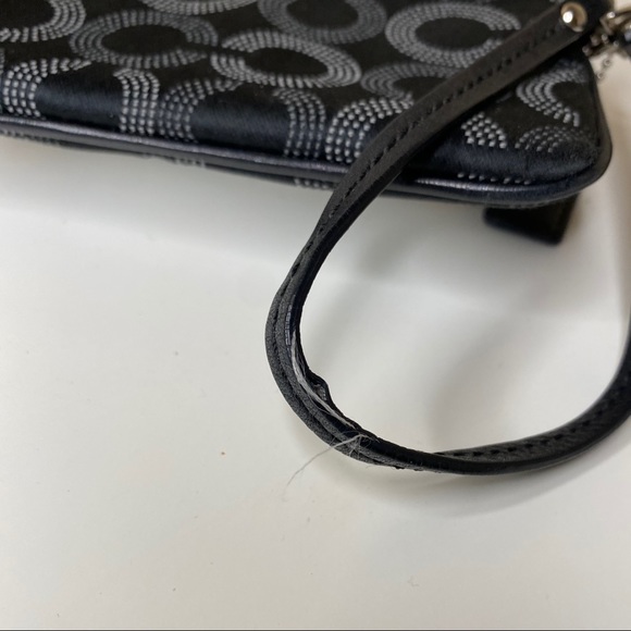 Coach Wristlet - Picture 3 of 4
